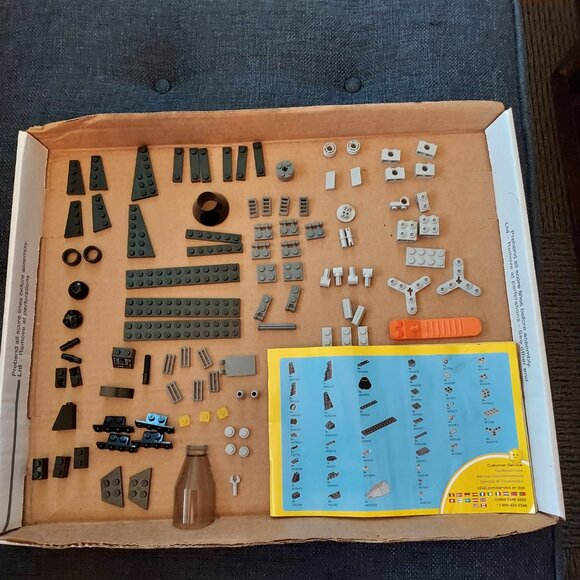 Lego Propeller Plane Creator Set 31047 with Brick Separator! - Picture 8 of 8